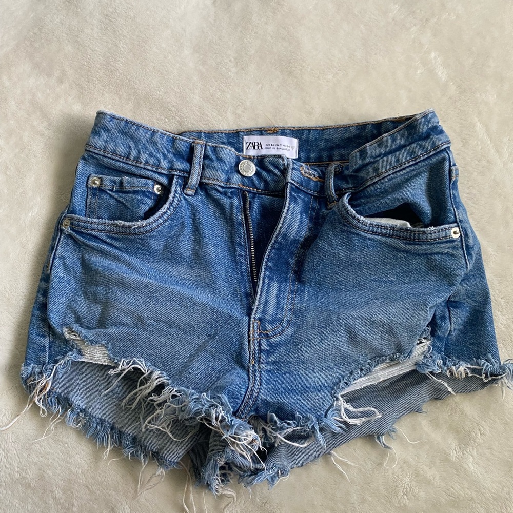 Zara denim shorts - size 2